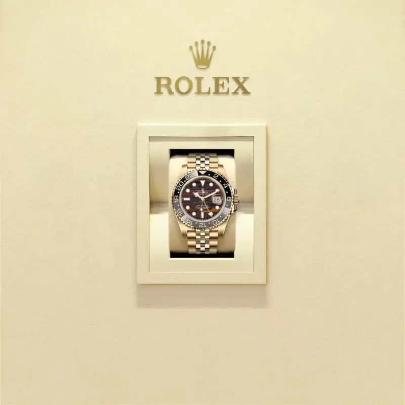 Rolex GMT-Master II Oyster, 40 mm, Yellow gold Ref.126718GRNR - Yellow Gold “Tiger Iron” - Image 2